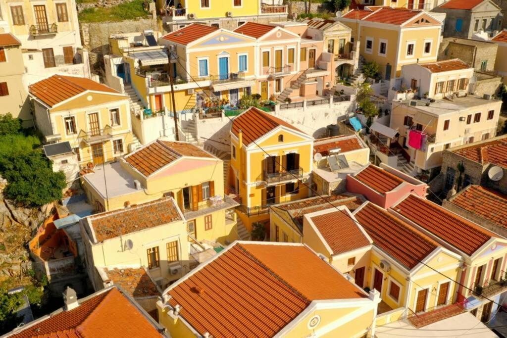 Mary's Dreams * Symi